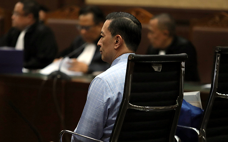 Jakarta: Ketua Tim Penasihat Hukum Tom Lembong Ari Yusuf Amir mengatakan tuntutan tujuh tahun penjara yang diajukan Jaksa Penuntut Umum (JPU) kepada kliennya merupakan kriminalisasi terhadap kebijakan publik. Pernyataan ini disampaikan dalam pembacaan nota pembelaan (pledoi) kliennya dalam sidang pembacaan pleidoi di Pengadilan Tipikor Jakarta, Rabu, (9/7/2025). Robinsar Nainggolan