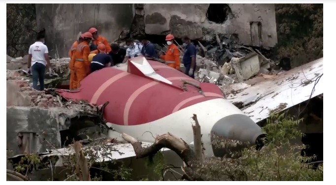 Pesawat Air India Jatuh Diduga karena Salah Pencet Sakelar foto : cnbcindonesia.com