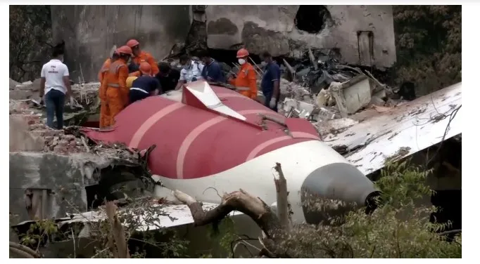 Pesawat Air India Jatuh Diduga karena Salah Pencet Sakelar  foto : cnbcindonesia.com
