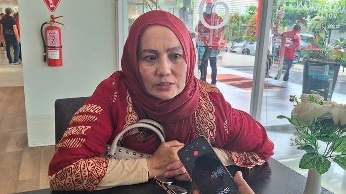 Wagub Babel Dipolisikan Mahasiswa Terkait Dugaan Ijazah Palsu. (Tribun).