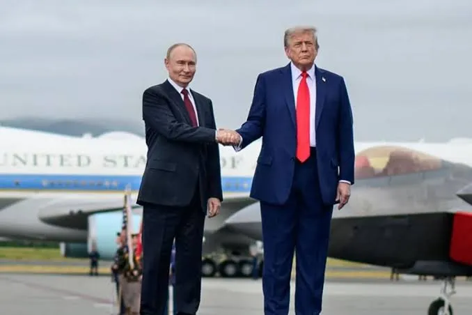 Pertemuan Vladimir Putin dan Donald Trump di Alaska (Dok.AFP)