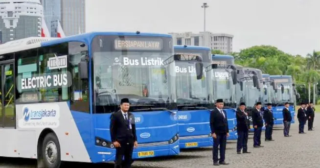 Gratiskan Transjakarta dan MRT Satu Pekan foto : radarjakarta.id