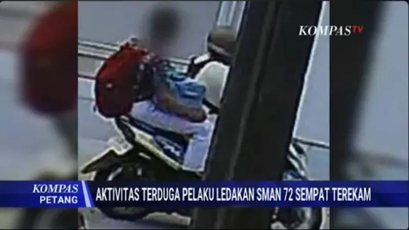 Viral Terduga Pelaku Ledakan SMA 72 Bawa 2 Tas saat Diantar ke Sekolah. (Istimewa).