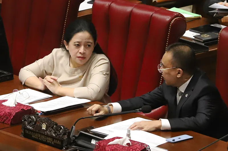 Ketua DPR RI, Puan Maharani (kiri) dan Wakil Ketua DPR RI, Sufmi Dasco Ahmad (kanan). (Foto: BeritaNasional/Elvis).