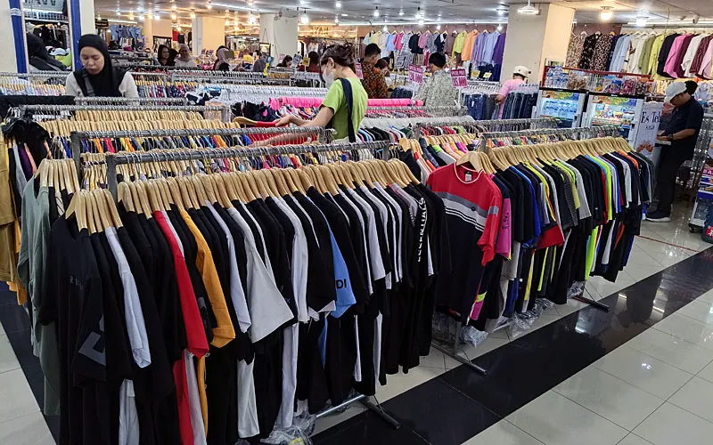 Soal Penjual Thrifting, BAM DPR Minta Pemerintah Jangan Asal Tindak. (Robinsar).