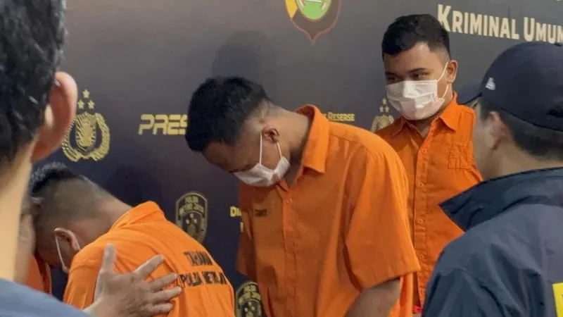 Polisi pengeroyok hingga tewas dua matel di kalibata (Liputan6)