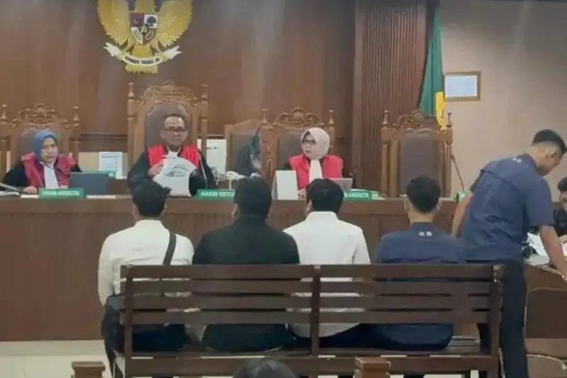 Akui Laporkan Demo Ricuh DPR, Anggota Polda Metro Nyatakan Perintah Pimpinan. (Tribunnews).