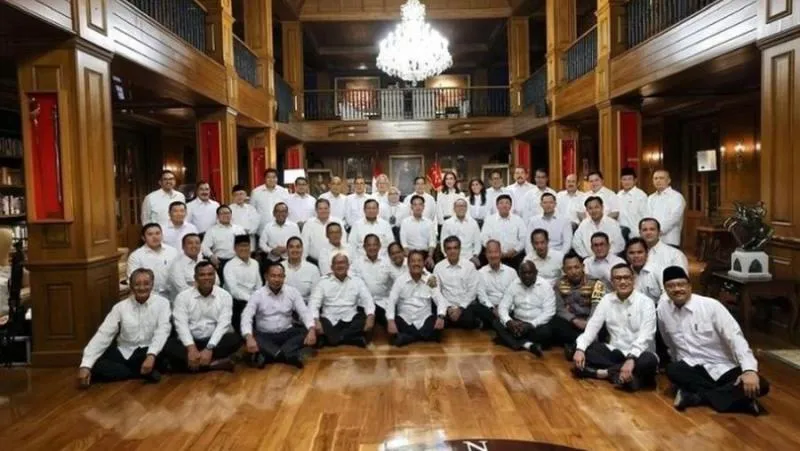 Ketika Retret Hambalang Disebut Sinyal Pra-Reshuffle Kabinet Prabowo. (Instagram Yusril Ihza).