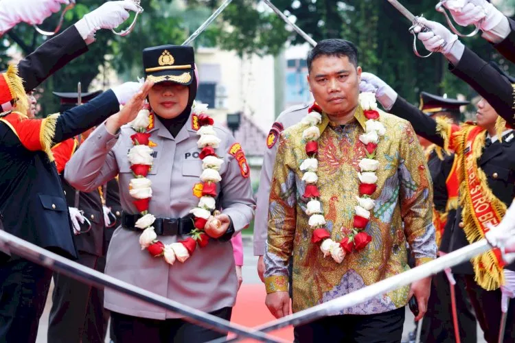 Istri Direktur Penyidikan KPK Jadi Kapolres Metro Bekasi. (rmoljabar).