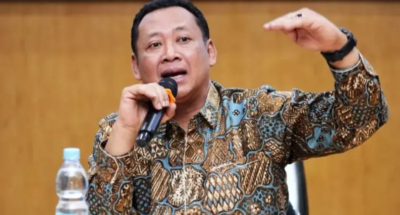 Wakil Ketua Komisi Pemberantasan Korupsi (KPK) Fitroh Rohcahyanto saat memberikan Kuliah Umum Antikorupsi di Kampus Universitas Muhammadiyah Yogyakarta (UMY), Bantul, Daerah Istimewa Yogyakarta, Senin (8/12/2025). (Antara)
