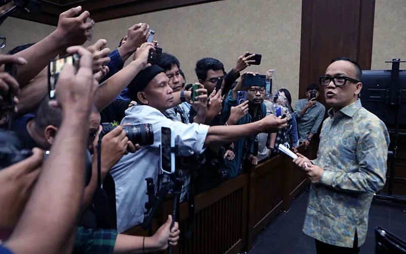 Terdakwa kasus dugaan pemerasan dalam pengurusan sertifikat K3 di Kementerian Ketenagakerjaan Immanuel Ebenezer, saat menjalani sidang pembacaan dakwaan di Pengadilan Tipikor, Jakarta, Senin, 19/1/2026. Jaksa KPK mendakwa Noel melakukan pemerasan pengurusan sertifikasi K3 bersama sejumlah ASN Kemnaker. Jaksa menyebutkan Noel meminta jatah Rp 3 miliar. Robinsar Nainggolan