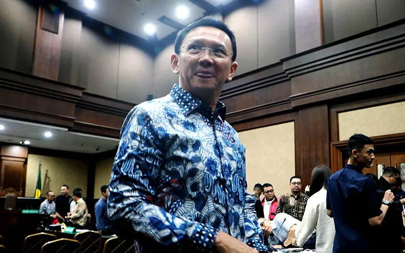 Basuki Tjahaja Purnama alias Ahok bersaksi dalam sidang kasus dugaan korupsi tata kelola minyak mentah. Sidang digelar di Pengadilan Tipikor, Jakarta pada Selasa (27/1/2026). Dalam sidang ini, Ahok akan bersaksi untuk terdakwa anak buron Riza Chalid, Kerry Adrianto Riza, Riva Siahaan dkk. Robinsar Nainggolan