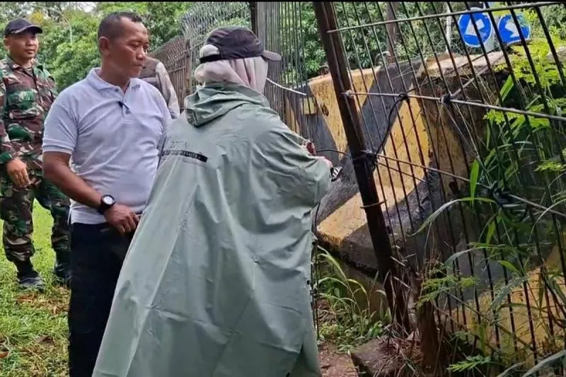 Jadi Tempat Prostitusi Sesama Jenis, Dua Akses Taman Kota Cawang Ditutup. (Istimewa).