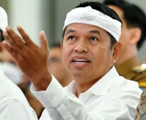 Ketika Dedi Mulyadi Sukses Ambil Hati Rakyat Modal Gimik Ala Jokowi