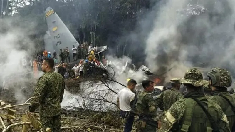 Kecelakaan Pesawat Militer Kolombia, 66 Orang Dilaporkan Tewas. (viva).