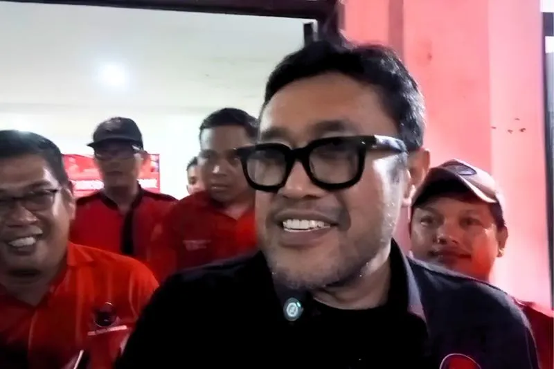 Respons Ono Surono soal Penggeledahan Rumahnya oleh Penyidik KPK. (Radar Cirebon).