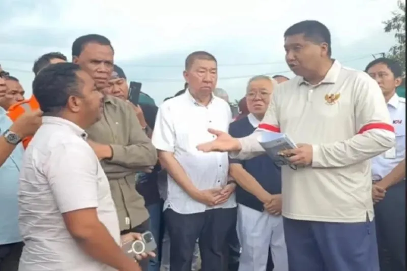 Viral Video Menteri Ara & Hercules Debat soal Lahan di Tanah Abang. (Istimewa).
