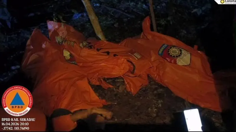 7 Korban Ditemukan Meninggal Dunia Akibat Helikopter Jatuh di Kalbar. (Istimewa).