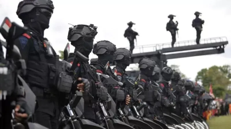 Pasukan Brimob [ANTARA FOTO/Nyoman Hendra Wibowo/wsj].