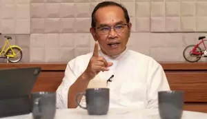 Menjaga Demokrasi Tetap Hidup