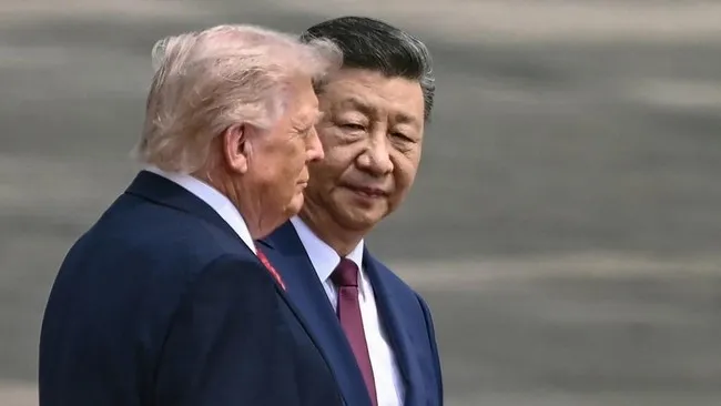 Xi Jinping Bicara ke Trump: Dunia Telah Tiba di Persimpangan Baru. (cnnindonesia).