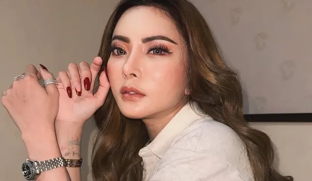 Model Ayu Aulia (Instagram)