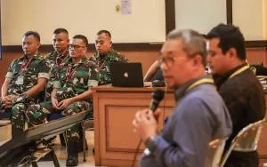 Kejanggalan Hukum 2 TNI Penyiram Air Keras Andrie Yunus Batal Dipecat