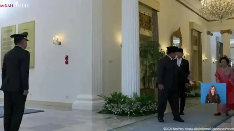Heboh Mega Tolak di Samping Prabowo saat Upacara Hari Lahir Pancasila. (Istimewa).