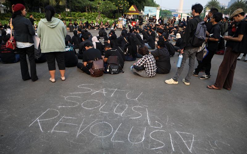 Kamisan 911: Korupsi Tetap Menjadi Tradisi