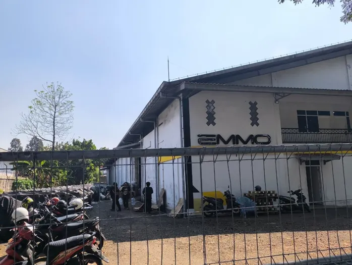 Gudang Penyimpanan Motor Listrik MBG di Kawasan Industri di Sentul, Babakan Madang, Bogor.