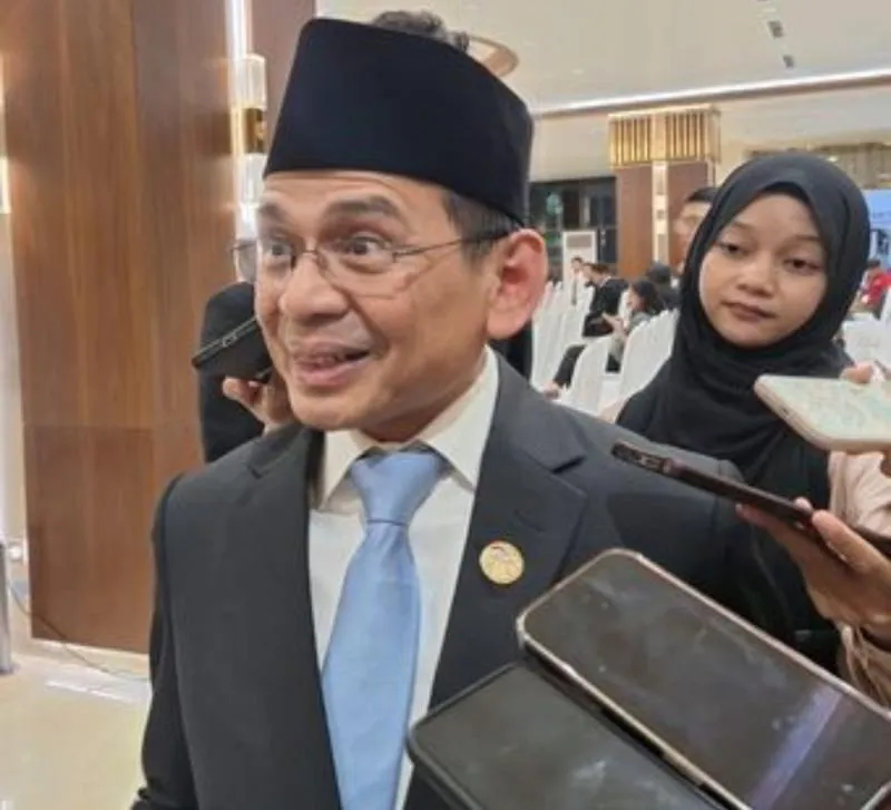 Kepala Eksekutif Pengawas Lembaga Pembiayaan, Perusahaan Modal Ventura, Lembaga Keuangan Mikro, dan Lembaga Jasa Keuangan Lainnya OJK Agusman. (Kompas) 
