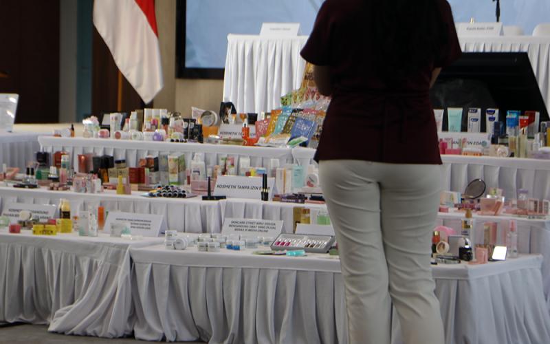 BPOM Temukan 14 Kosmetik Mengandung Bahan Berbahaya 