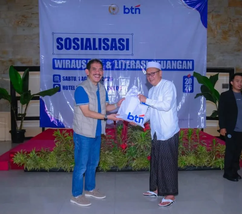Anggota Komisi VI DPR RI Fraksi Partai Nasdem Asep Wahyuwijaya ketika sosialisasi soal literasi keuangan (Istimewa)
