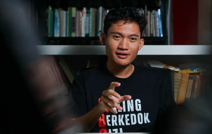 Tiyo Ardianto, Aktivis Muda Pengawal Demokrasi. (Sekolapedia)