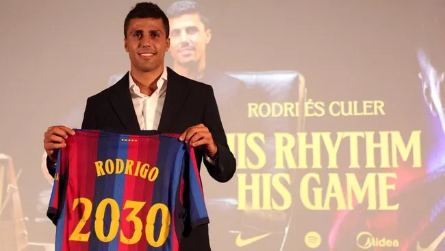 Resmi, Rodri Bergabung dengan Barcelona, Real Madrid & PSG Gigit Jari. (Reuters).
