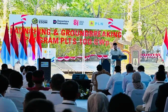 Presiden Prabowo Luncurkan Program PLTS Kapasitas 100 GWp. (Setpres).