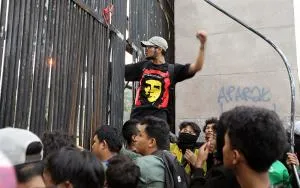 Sebut Aksi Agustus adalah Embrio, Eks Pejabat BAIS: Prabowo Bisa Jatuh