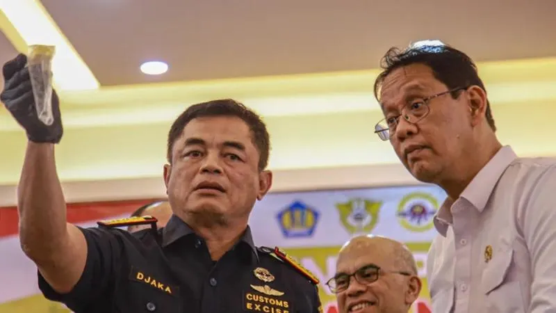 Purbaya Dipecat usai Bentrok dengan Dirjen Bea Cukai Eks Tim Mawar. (Jawapos).