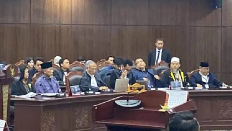Denny Indrayana dkk Minta MK Batalkan Pelantikan Wapres. (Istimewa).