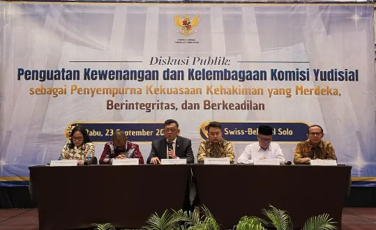 Seminar Zona I KY bertajuk “Penguatan Kewenangan dan Kelembagaan Komisi Yudisial sebagai Penyempurna Kekuasaan Kehakiman yang Merdeka, Berintegritas, dan Berkeadilan” di Solo, Rabu (23/9/2026).