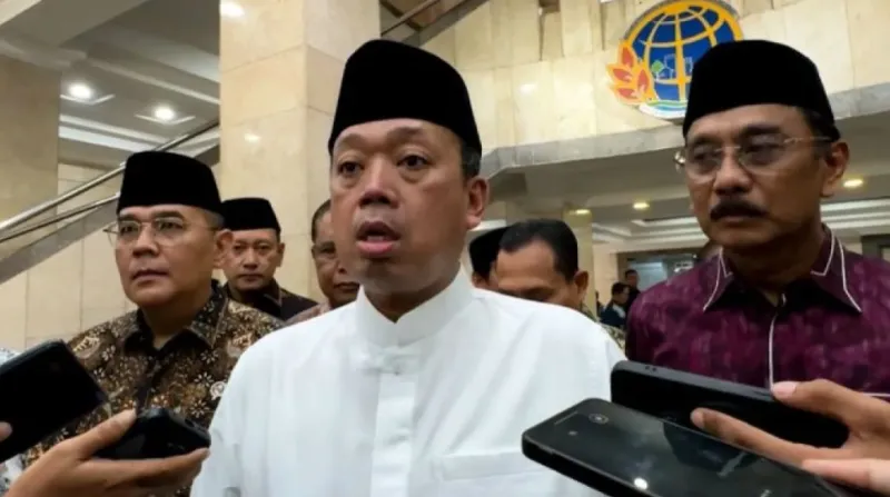 Menteri Agraria dan Tata Ruang/Kepala Badan Pertanahan Nasional (ATR/BPN) Nusron Wahid menjawab pertanyaan awak media di Jakarta, Jumat (18/9/2026). (Antara)