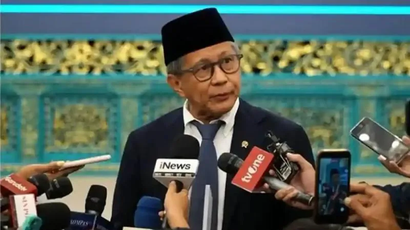 Rocky Gerung Nyatakan Cuma Pindah ke Dalam, Pandangan Tetap Radical Break. (Istimewa).