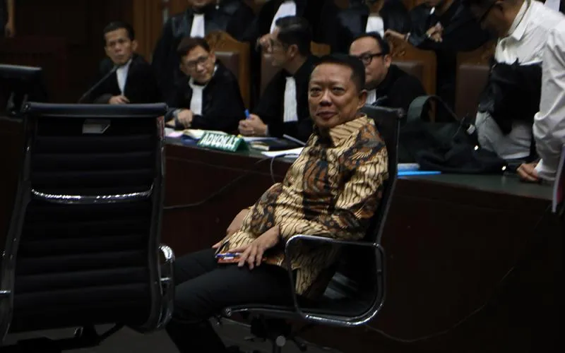 Sidang perdana kasus tindak pidana korupsi (Tipikor) dan tindak pidana pencucian uang (TPPU) dengan terdakwa mantan Jampidsus Kejaksaan Agung, Febrie Adriansyah, resmi digelar hari ini, Rabu, (7/10/2026), di Pengadilan Tipikor Jakarta Pusat. Agenda sidang pertama ini adalah pembacaan surat dakwaan oleh Jaksa Penuntut Umum (JPU). Robinsar Nainggolan