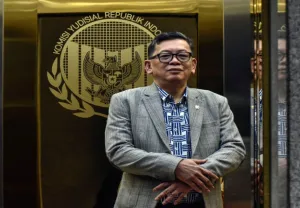 Komisi Yudisial Sebagai Wasilah Guna Menyempurnakan  Kekuasaan Kehakim