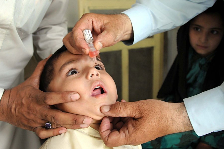 Imunisasi Polio di Pakistan (foto: rotary news)