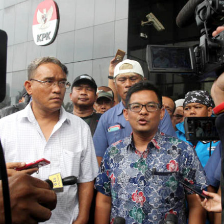 Serikat Pekerja JICT Mendatangi Kantor KPK Jakarta (Deni Hardimansyah)