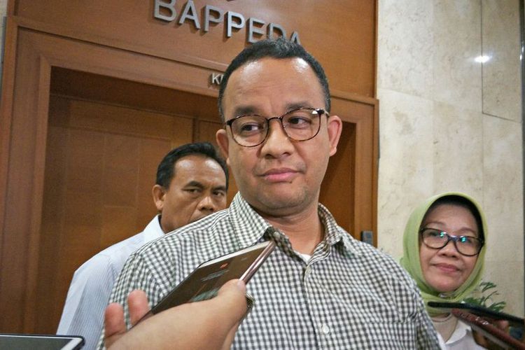 Penjelasan polisi  soal wanita yang mau bakar kantor Gubernur DKI Jakarta Anies Baswedan (KOMPAS.com/NURSITA SARI)