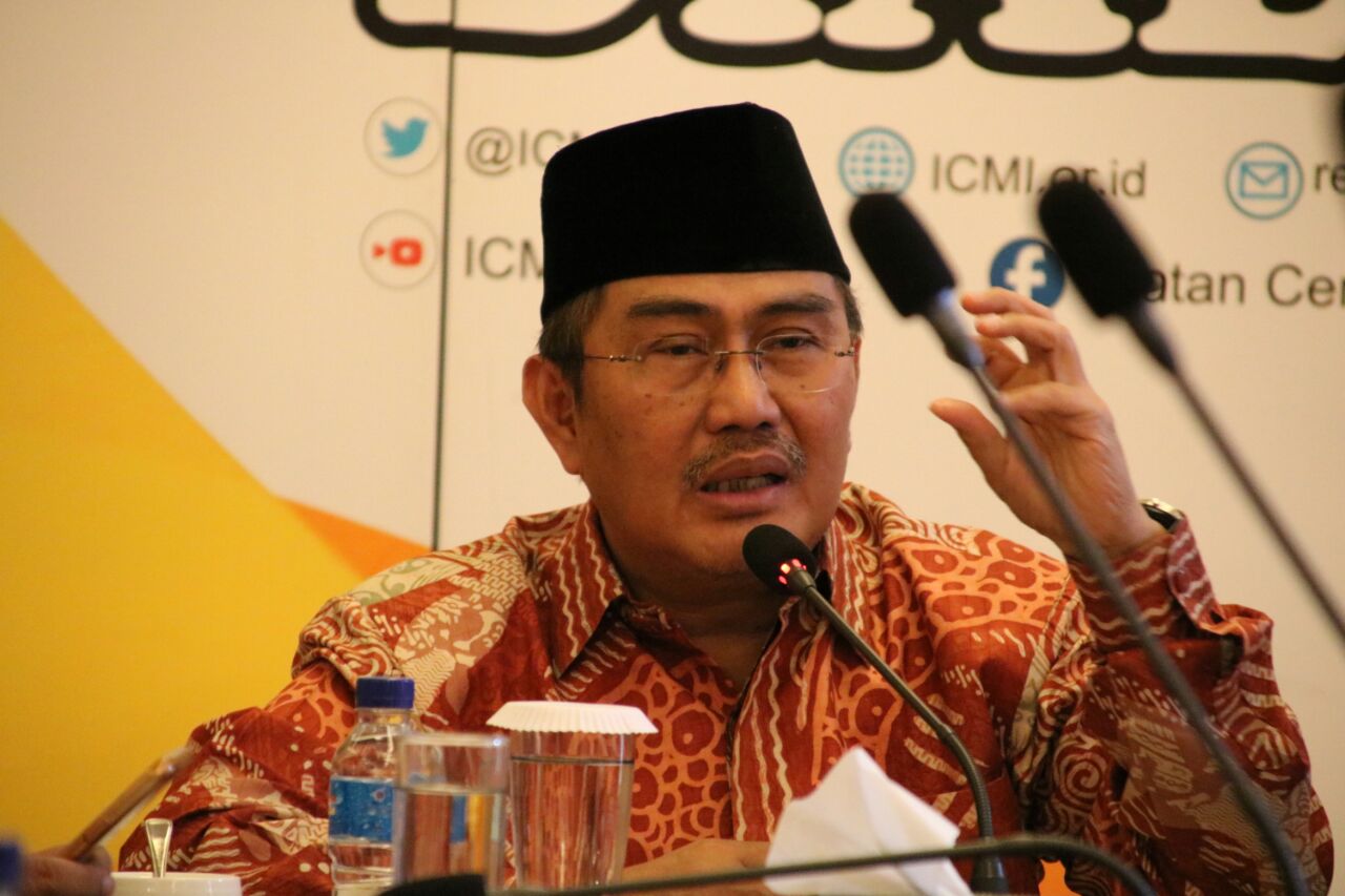 Ketua Umum Ikatan Cendekiawan Muslim se-Indonesia (ICMI) yang juga mantan Ketua K  Jimly Asshiddiqie. (Foto: law-justice.co/mualimin)