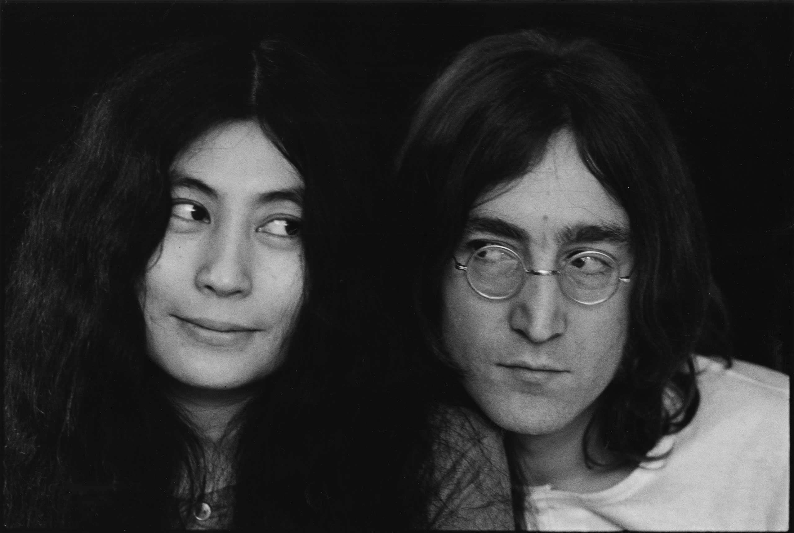 Yoko Ono Siapkan Hadiah untuk Peringati Ulang Tahun John Lennon