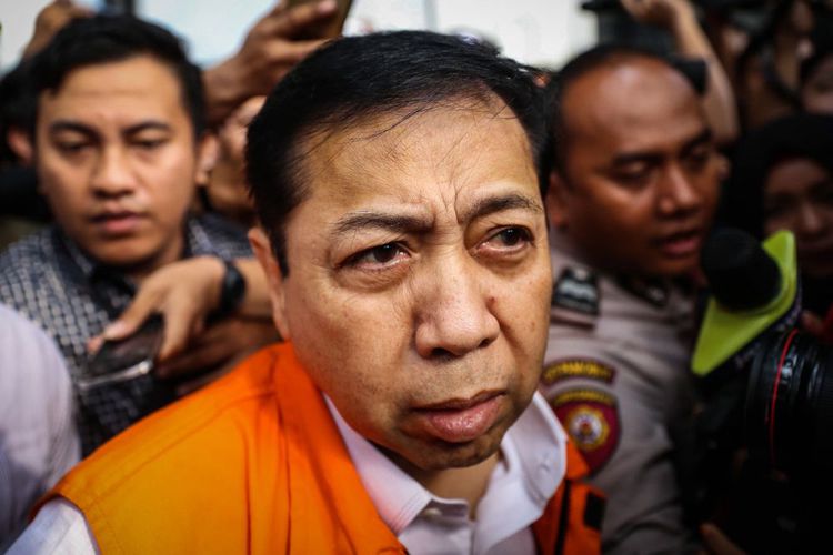Bekas Ketua DPR RI yang menjadi koruptor kasus e-KTP yang merugikan negara hingga Rp 2,3 triliun, Setya Novanto, k (Foto: Pinterpolitik)